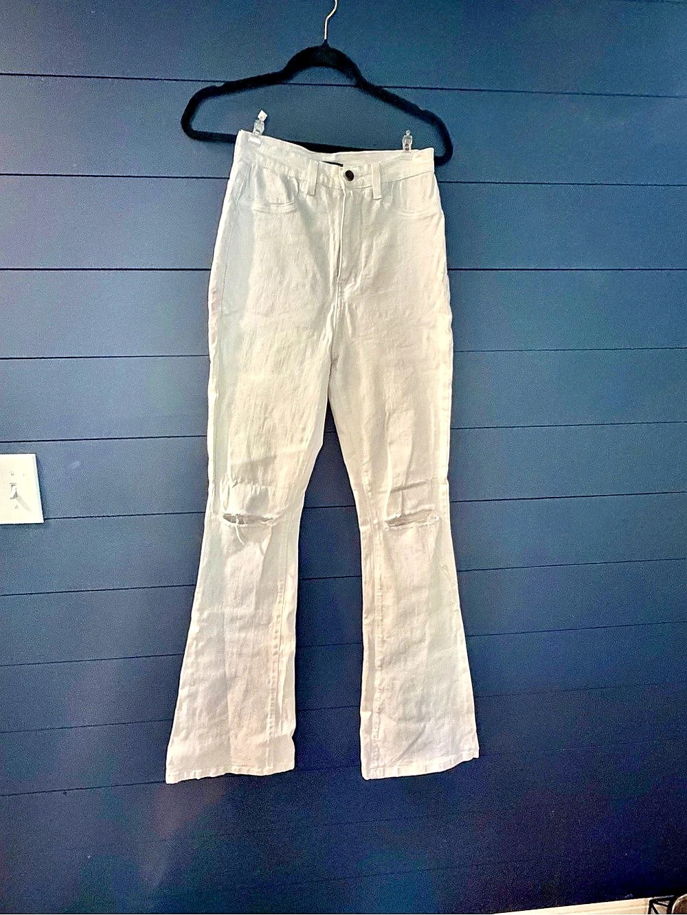 Fashion Nova White Flare Jeans Waist 11